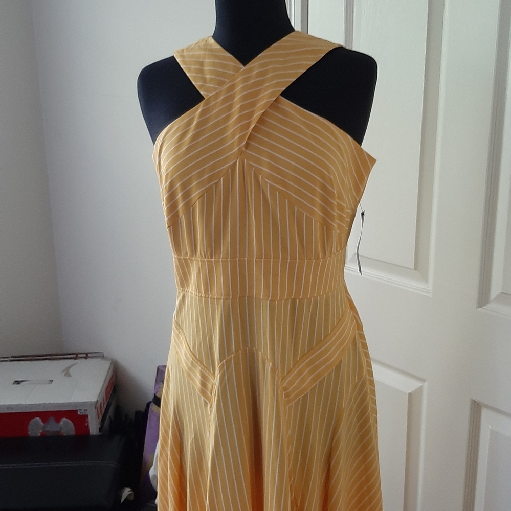 Yellow Crossed Halter Style Dress size 10